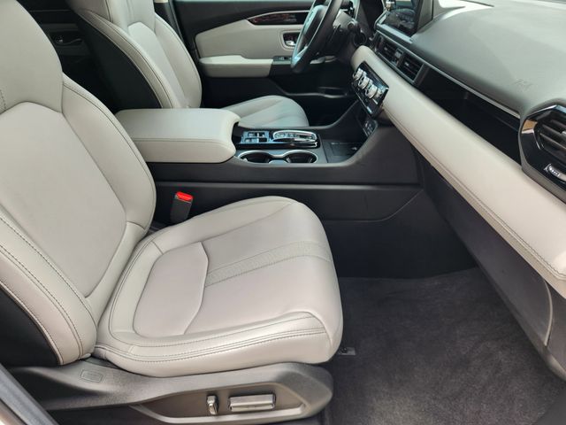 2025 Honda Pilot Touring  at Community Honda