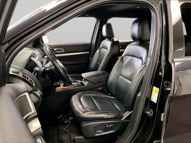 2018 Ford Explorer XLT Black at Subaru and VW of Moon Township