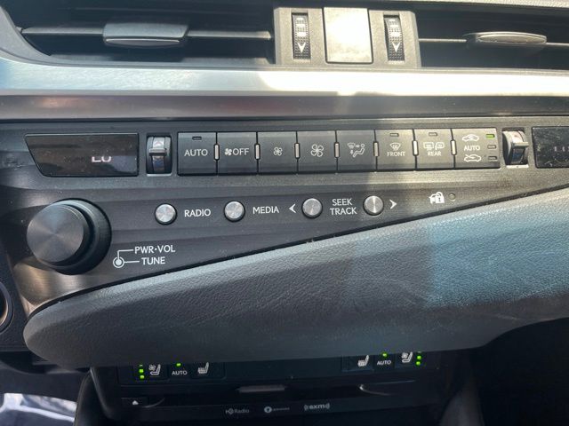 Used 2020 Lexus ES Sedan