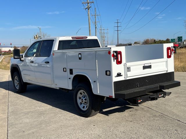 2024 GMC Sierra 3500HD Pro 4