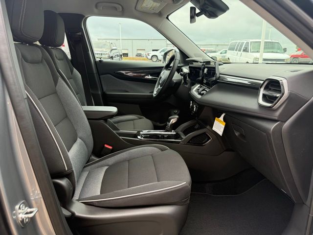 new 2026 Chevrolet TrailBlazer car, priced at $29,175