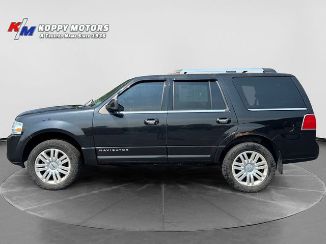 2011 Lincoln Navigator Base - Tuxedo Black Metallic exterior view 2