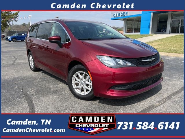 2023 Chrysler Voyager LX FWD