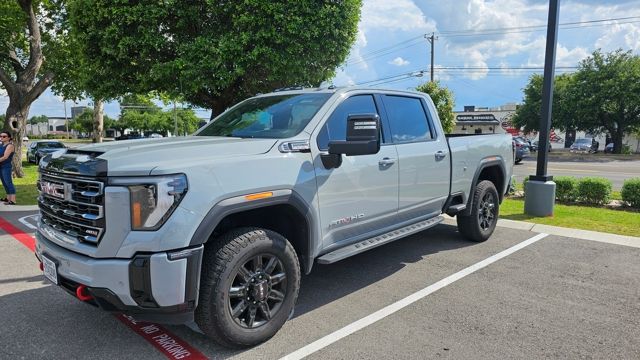 Thumbnail: 2025 GMC Sierra 2500 - 1