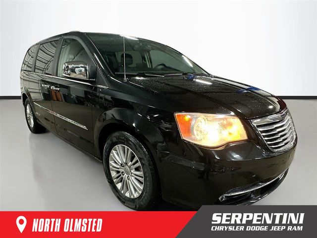 2016 Chrysler Town & Country Touring-L FWD