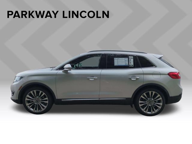 Used 2016 Silver Lincoln Reserve image 2
