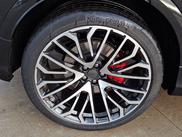 New 2026 Black Audi 4.0T Prestige image 5