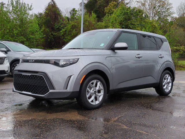 2025 Kia Soul LX FWD