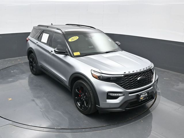 Silver Metallic 2023 Ford Explorer SUV / Crossover All-Wheel Drive Automatic