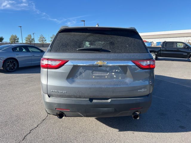 2021 Chevrolet Traverse LS 5