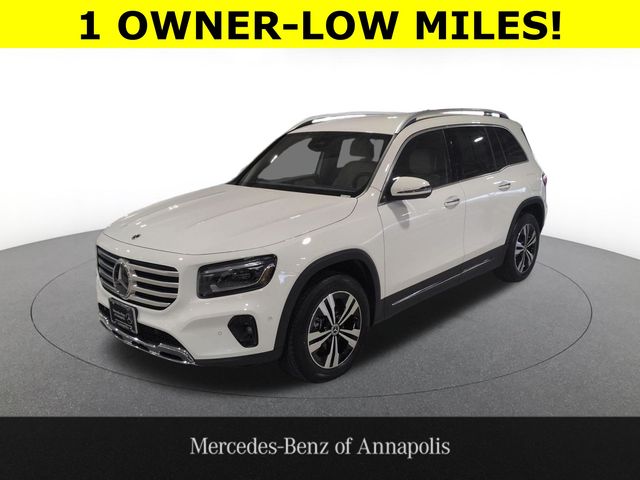 Polar White 2025 Mercedes-Benz GLB 250 4MATIC SUV / Crossover All-Wheel Drive 8-Speed Dual Clutch