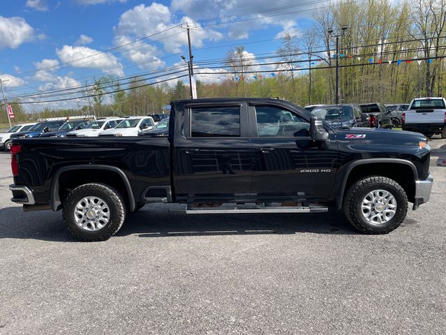 2022 Chevrolet Silverado 2500HD LT - Black exterior view 8