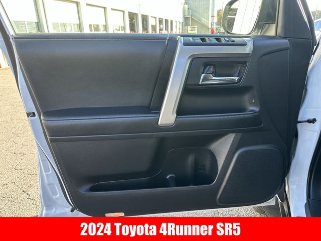 2024 Toyota 4Runner SR5 4