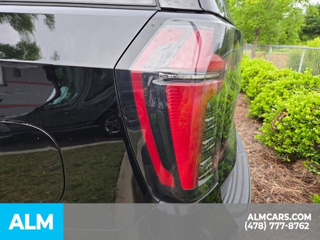 Used 2025 Black Chevrolet LT image 10