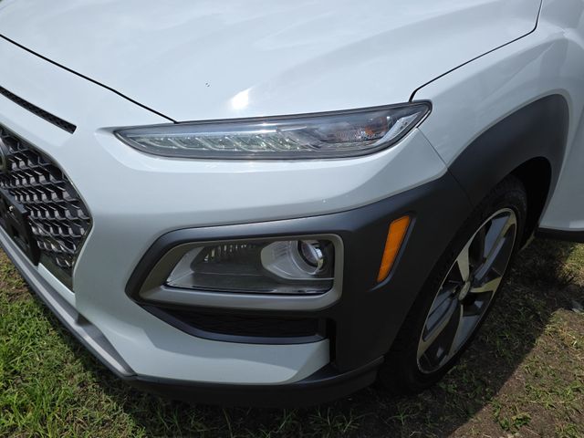 Used 2018 White Hyundai Limited image 33