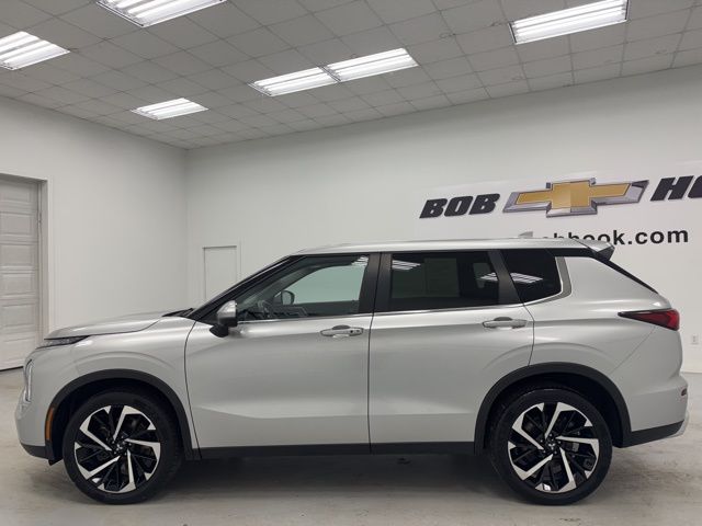 used 2024 Mitsubishi Outlander car, priced at $25,988