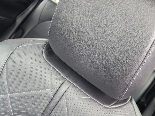 2024 Toyota Highlander Platinum  at Toyota of Victoria