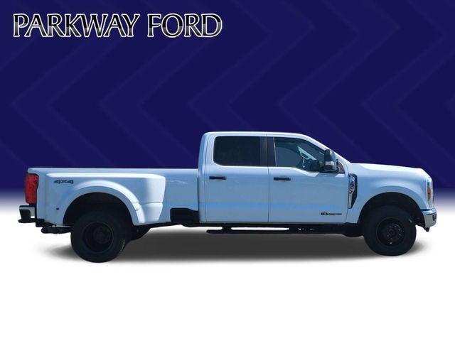 Used 2026 White Ford XL image 6