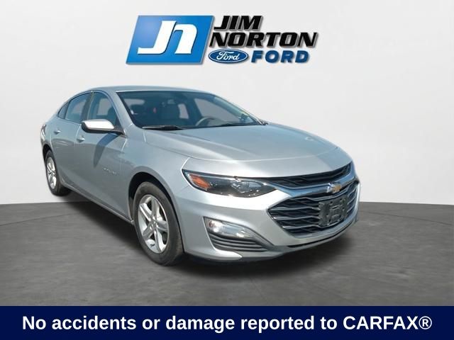 Silver Ice Metallic 2019 Chevrolet Malibu LS Fleet FWD Sedan Front-Wheel Drive Continuously Variable Transmission