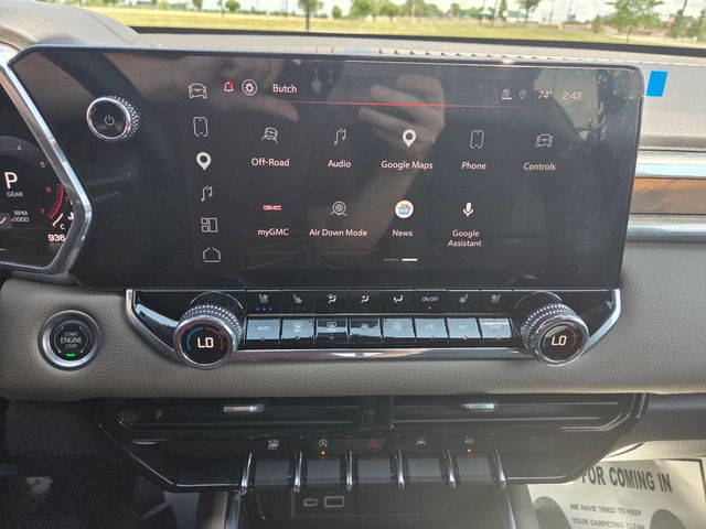 2024 GMC Canyon 4WD Denali