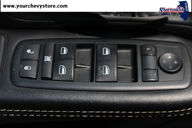 Used 2014 Chrysler Town & Country Van