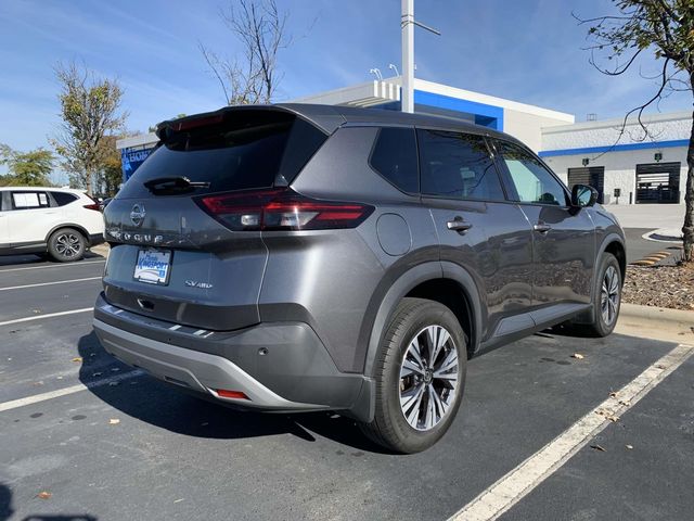 2021 Nissan Rogue SV 10