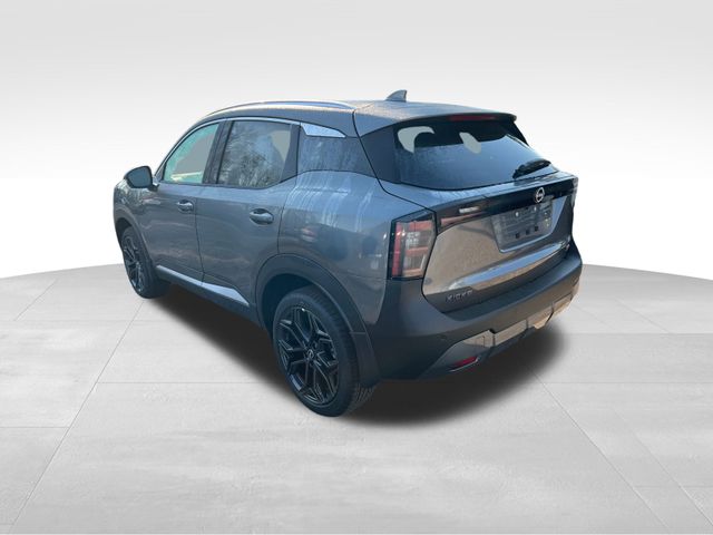 2025 Gun Metallic Nissan Kicks SR FWD SUV