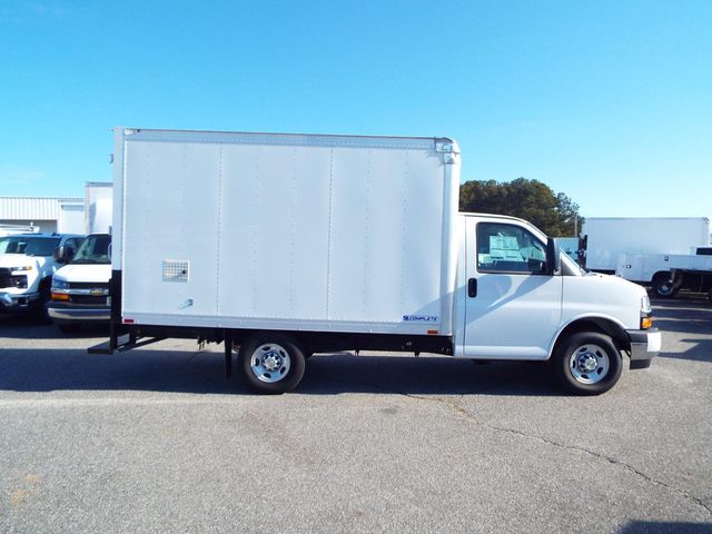 Summit White 2024 Chevrolet Express Chassis Van Rear-Wheel Drive 8-Speed Automatic
