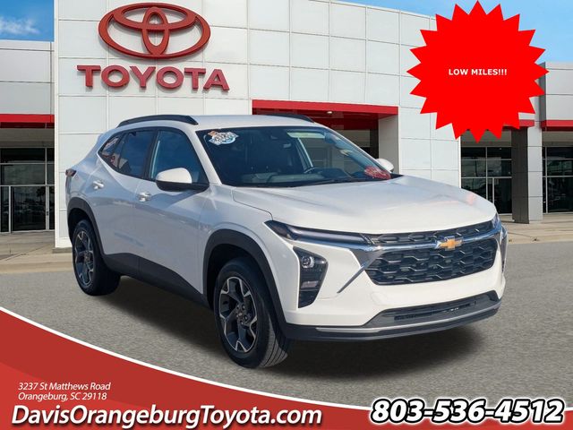 2025 Chevrolet Trax LT FWD