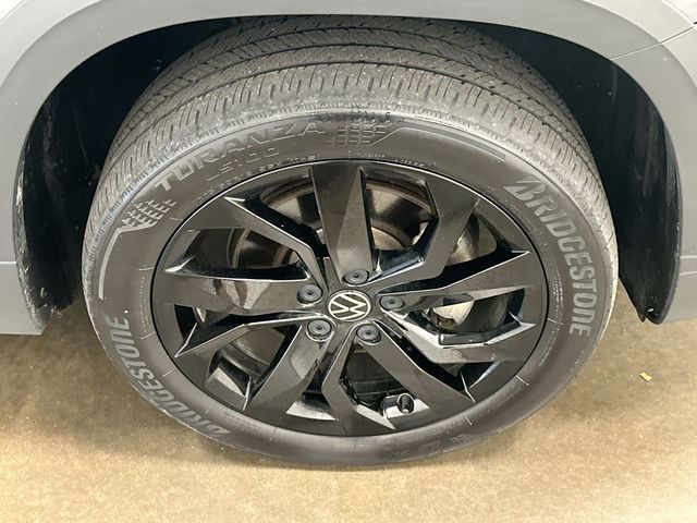 2023 Volkswagen Taos 1.5T SE Gray at Klick Lewis Buick Chevrolet