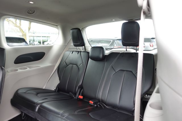 used 2024 Chrysler Pacifica car, priced at $25,889