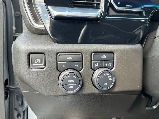 2023 Chevrolet Silverado 1500 LT - Photo 31