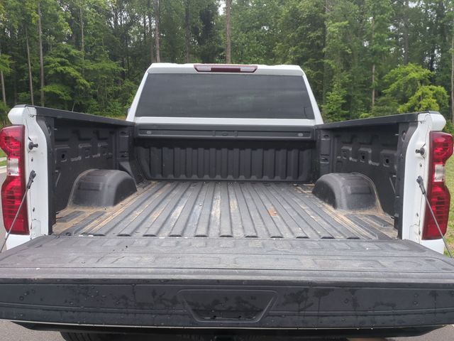Used 2023 White Chevrolet Custom image 23