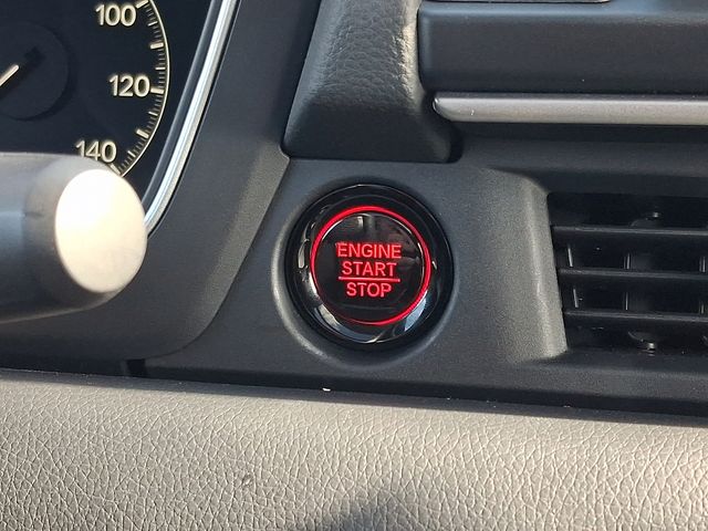 used 2025 Honda Pilot car, priced at $46,499