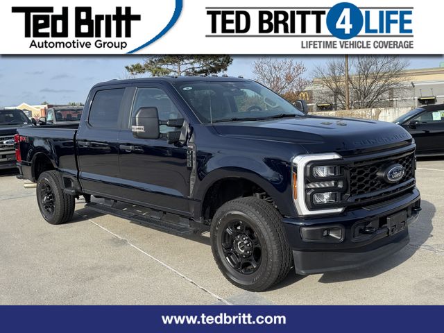 Blue Metallic 2024 Ford F-250 Super Duty XL Crew Cab 4WD Pickup Truck Four-Wheel Drive Automatic