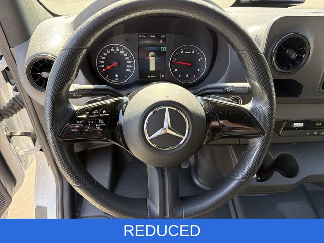 Used 2025 White Mercedes-Benz Cargo 144 WB image 19