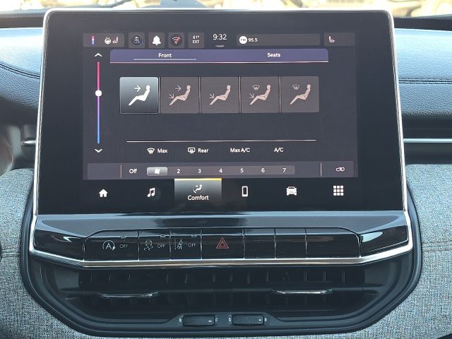 Photo of 2022 Jeep Compass Latitude Lux in Dallas, GA - 31,  2022 Jeep Compass Latitude Lux:B01943