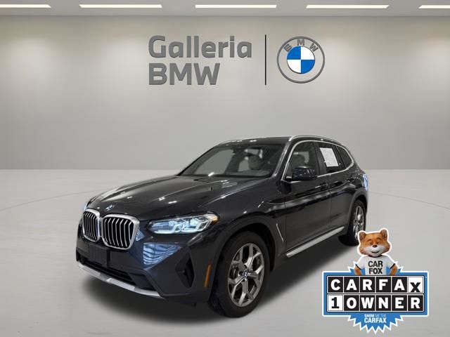 2023 BMW X3 sDrive30i's photo