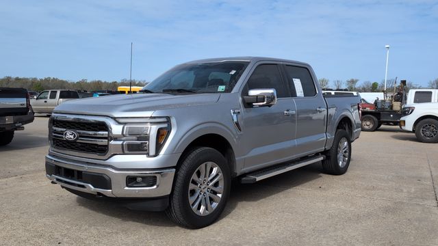 2025 Ford F-150 Lariat SuperCrew 4WD