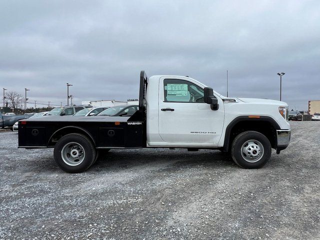 2023 GMC Sierra 3500HD Pro 2