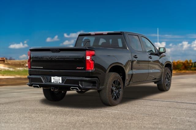 2022 Chevrolet Silverado 1500 RST 7