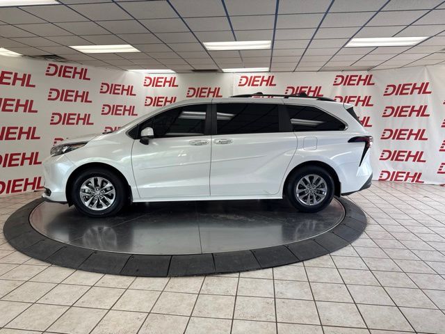 Used 2025 Toyota Sienna Van