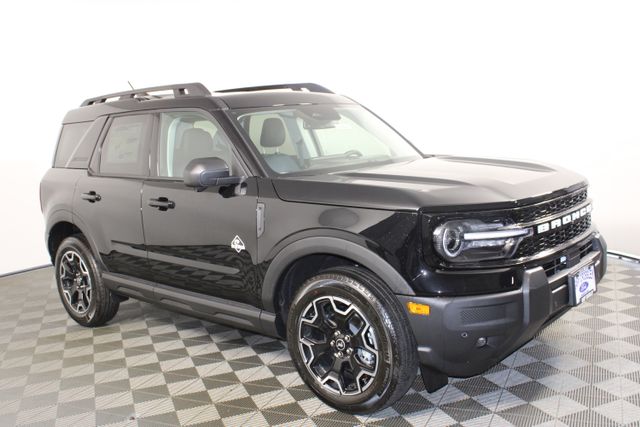 2025 Ford Bronco Sport Outer Banks's photo