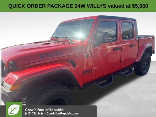 Firecracker Red Clearcoat 2021 Jeep Gladiator Willys Crew Cab 4WD Pickup Truck Four-Wheel Drive 8-Speed Automatic