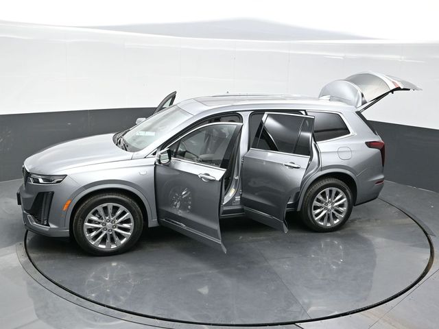 2025 Cadillac XT6 Premium Luxury photo