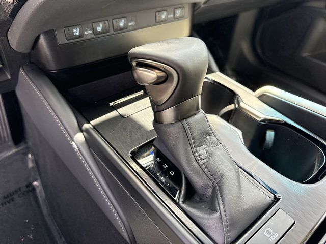 2025 Lexus ES - $46,998