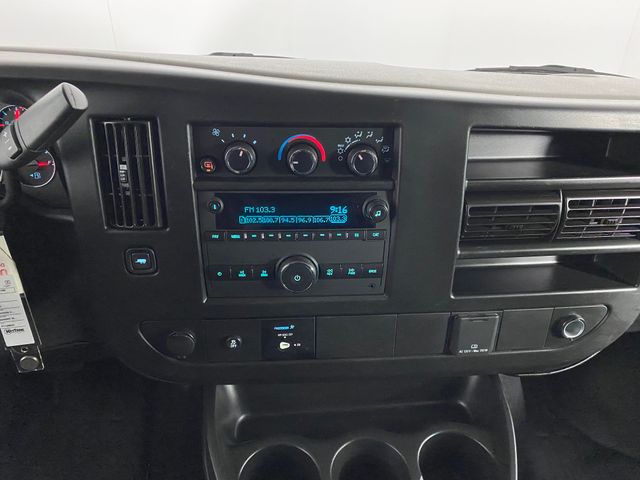 2023 GMC Savana 2500 Work Van photo