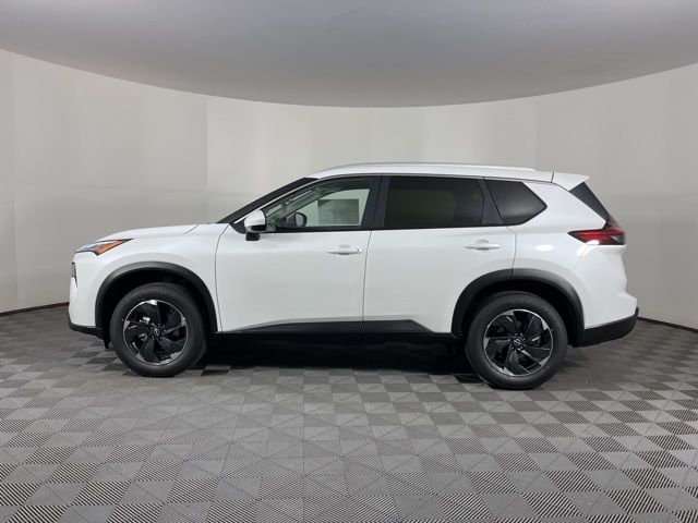 2025 Everest White Pearl Nissan Rogue SV FWD SUV