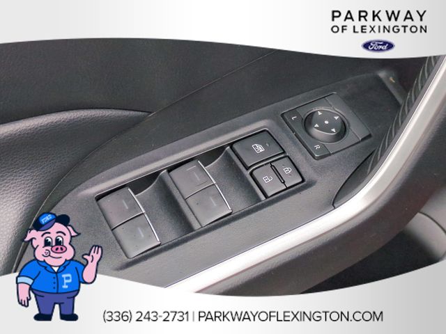 Used 2022 Red Toyota XLE image 13