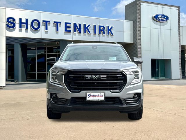 Used 2024 GMC Terrain SUV